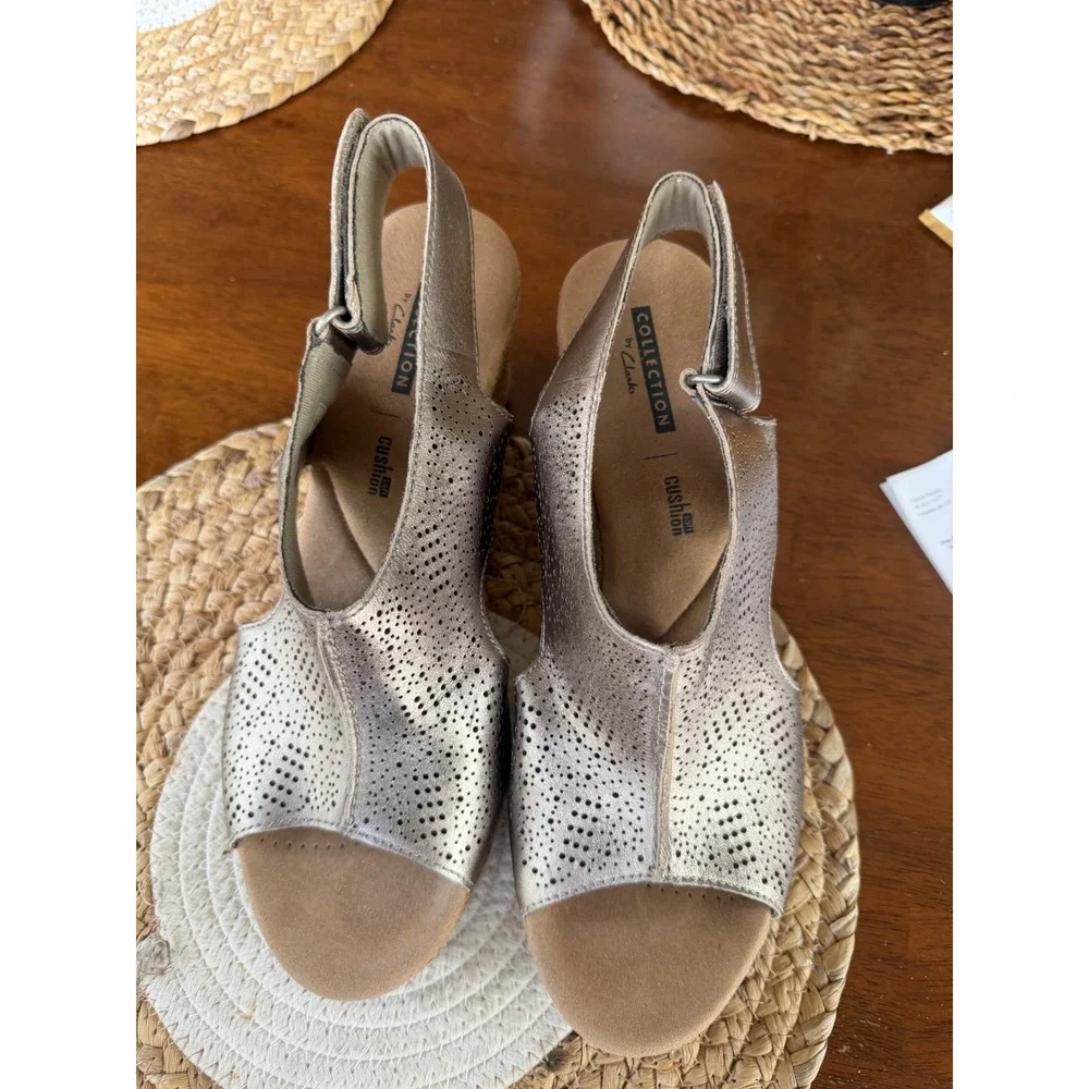 Clarks Collection Petrina Selma Metallic Pewter Wedge Sandals Womens 7.5 M